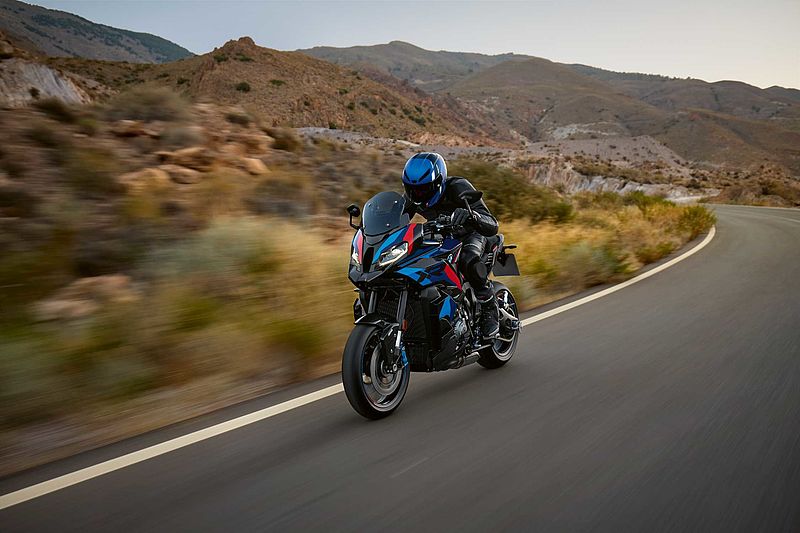 BMW Motorrad erzielt erneut ein überragendes Ergebnis bei der Leserwahl zum „Motorrad des Jahres 2024“ von der Zeitschrift MOTORRAD.