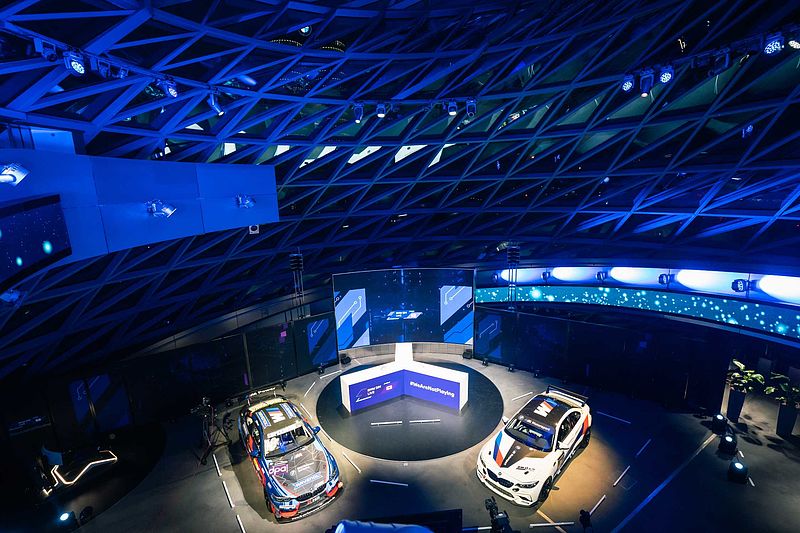 BMW SIM Racing kürt beim Jahresfinale seine Champions und stellt innovative Neuheiten vor.