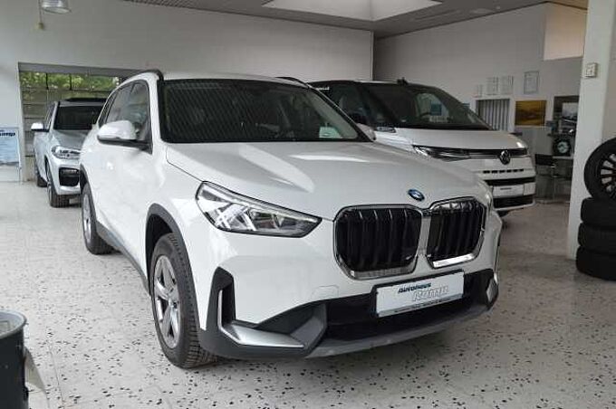 BMW X1 18i sDrive  Aut.1.Hd.