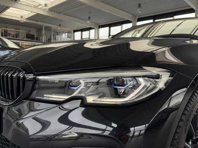 BMW M340i Touring xDrive ACC / HUD / PANO / Keyless