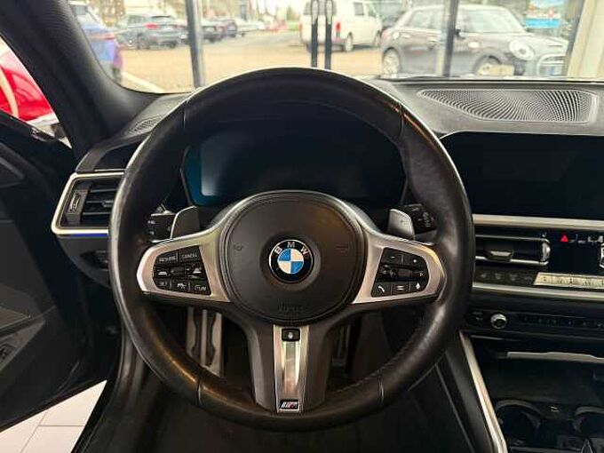 BMW M340i Touring xDrive ACC / HUD / PANO / Keyless
