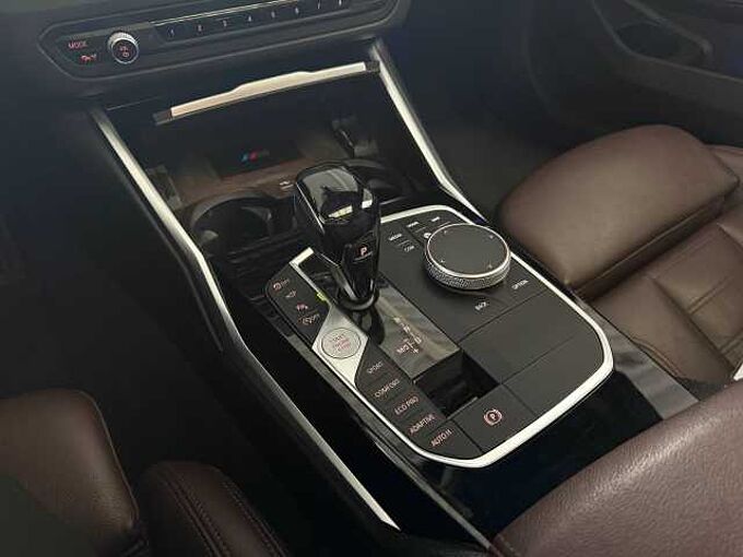 BMW M340i Touring xDrive ACC / HUD / PANO / Keyless