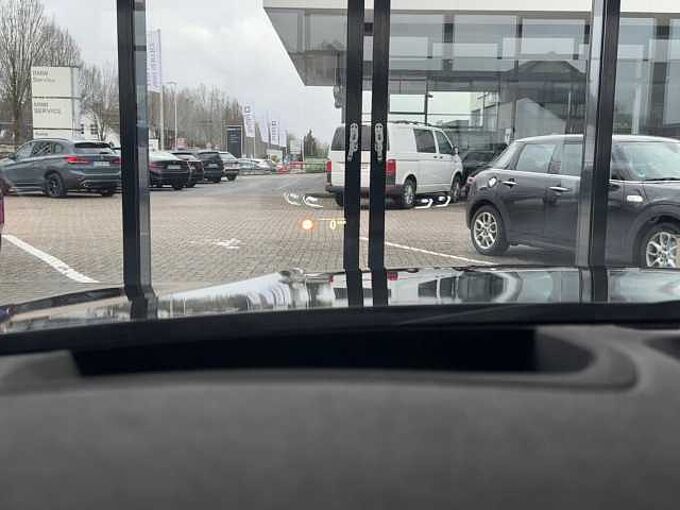 BMW M340i Touring xDrive ACC / HUD / PANO / Keyless