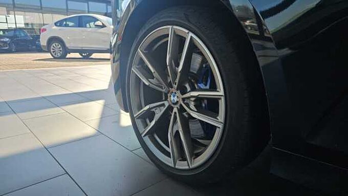 BMW M340i Touring xDrive ACC / HUD / PANO / Keyless