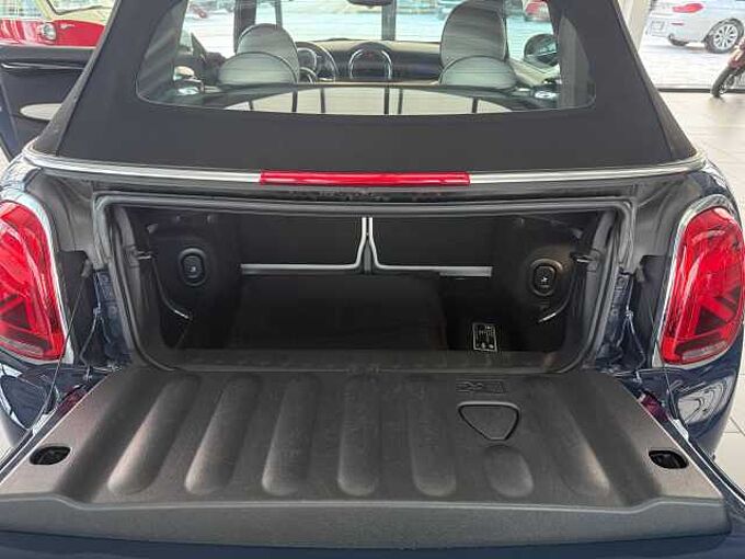 MINI Cooper Cabrio LED / Leder / CarPlay / Keyless