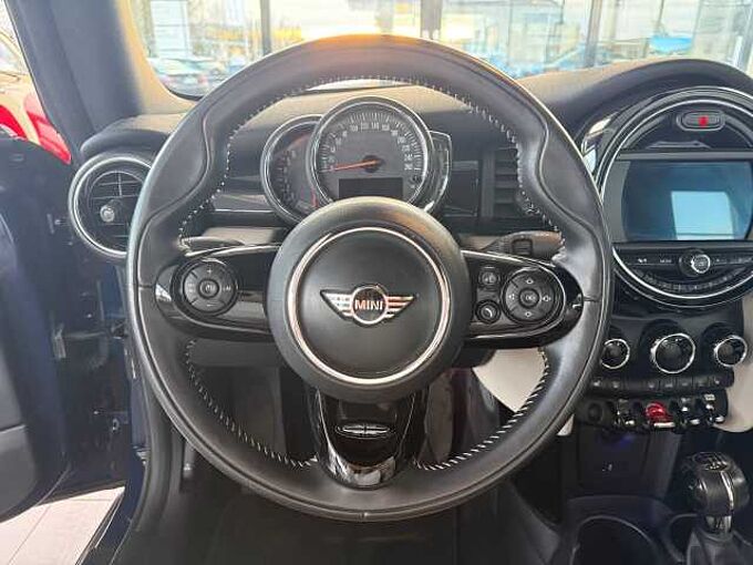 MINI Cooper Cabrio LED / Leder / CarPlay / Keyless