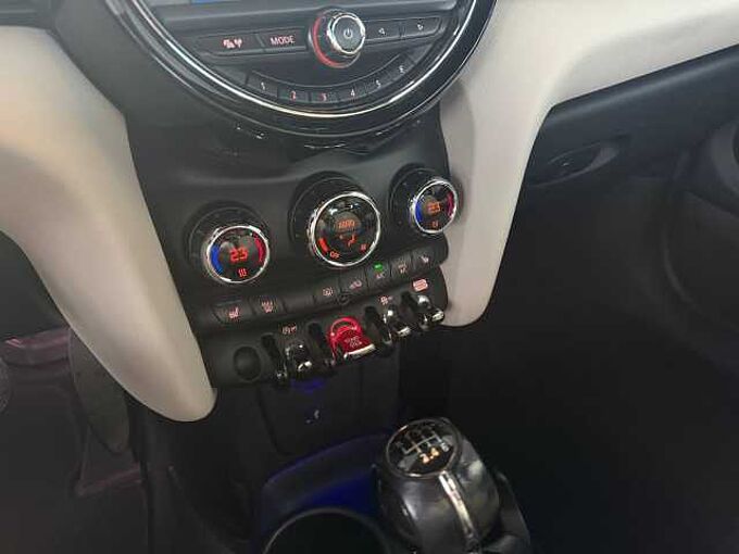 MINI Cooper Cabrio LED / Leder / CarPlay / Keyless