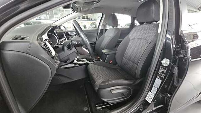 Kia cee'd / Ceed Automatik | AHK | SHZ | NAVI