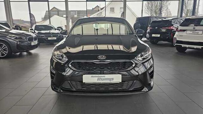 Kia cee'd / Ceed Automatik | AHK | SHZ | NAVI