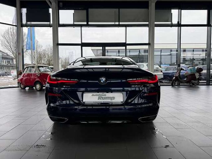 BMW 840d xDrive Coupe Driv.Prof. / Park+ / HUD / Laser