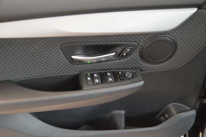 BMW 218i Active Tourer Navi,LED,Sitzhzg.