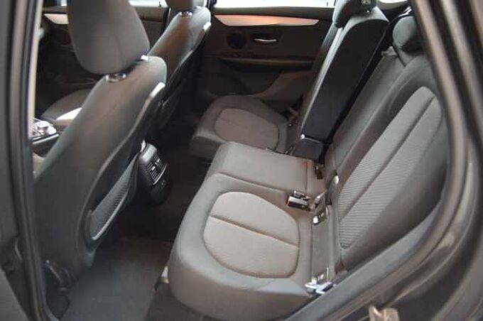 BMW 218i Active Tourer Navi,LED,Sitzhzg.