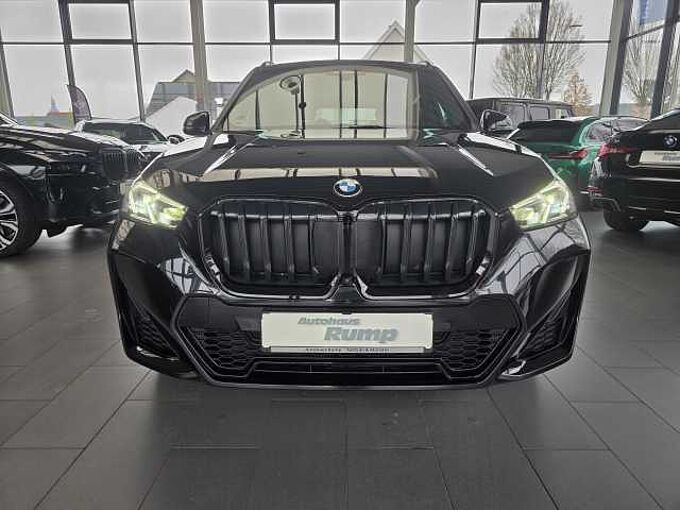 BMW X1 xDrive20d M-Sport/Panorama/AHK/GJR/HK/19'