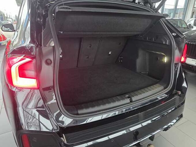 BMW X1 xDrive20d M-Sport/Panorama/AHK/GJR/HK/19'