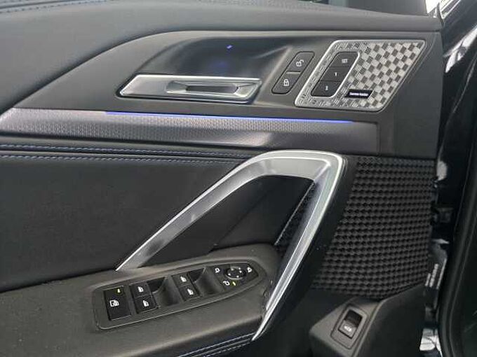 BMW X1 xDrive20d M-Sport/Panorama/AHK/GJR/HK/19'