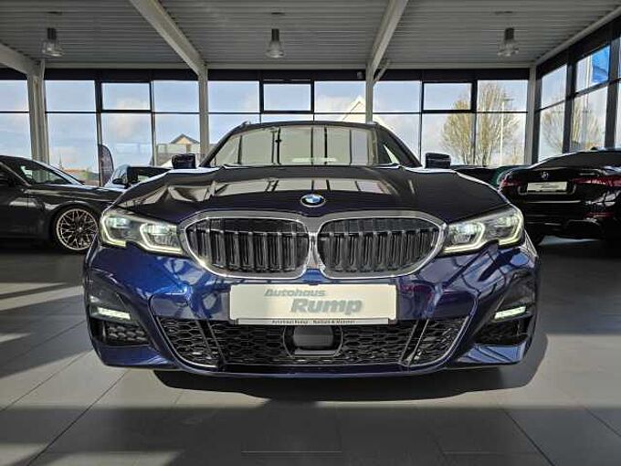 BMW 330d Touring. M Sport HUD/Drive.Prof./AHK/PANO
