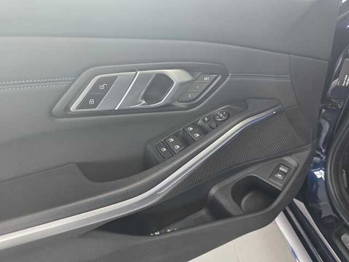 BMW 330d Touring. M Sport HUD/Drive.Prof./AHK/PANO