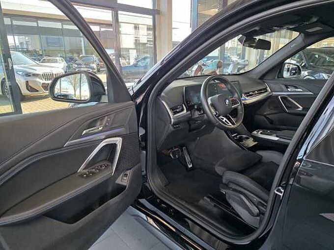 BMW X1 sDrive18i M Sportpaket / Adapt.LED / Keyless