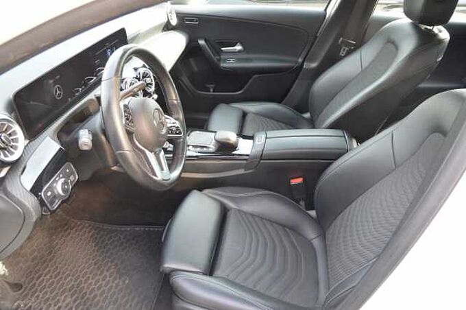 Mercedes-Benz A180 Autom. Navi.Sports.