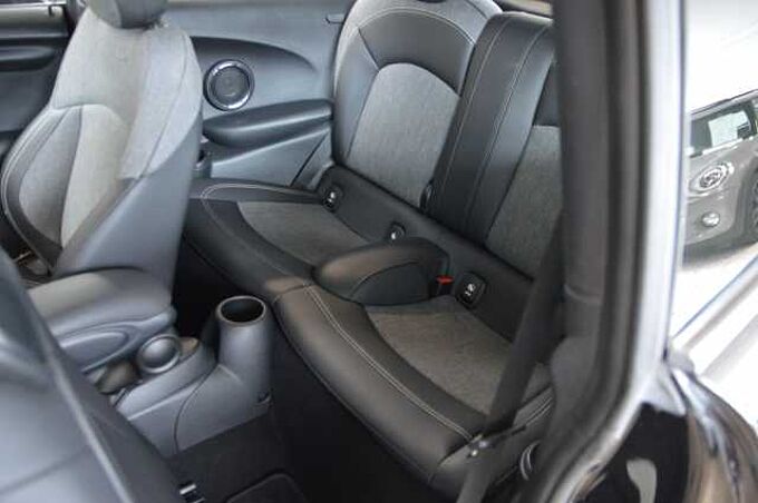 MINI ONE 3trg. Autom.Navi