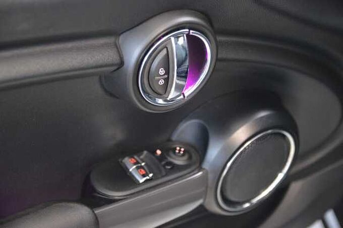 MINI ONE 3trg. Autom.Navi