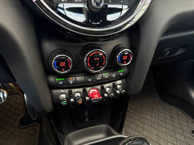 MINI John Cooper Works Cabrio Aut. JCW Trim