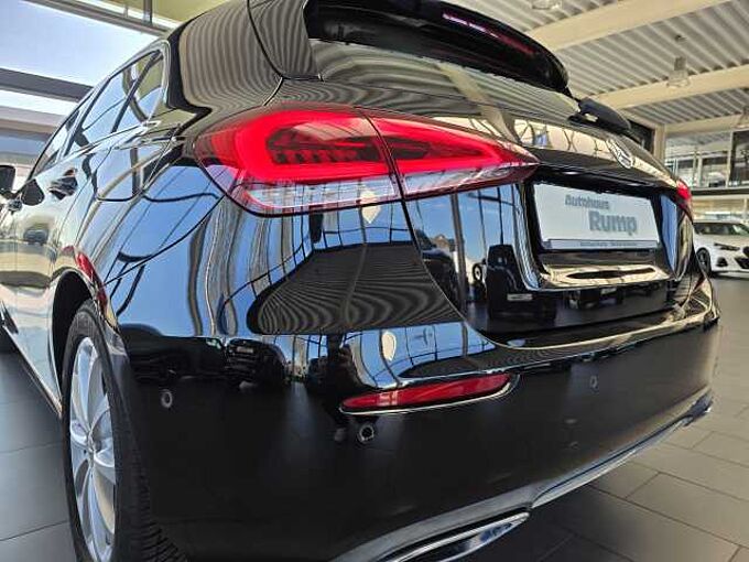 Mercedes-Benz A 250 4Matic 7G-DCT Progressive Multibeam LED / MBUX
