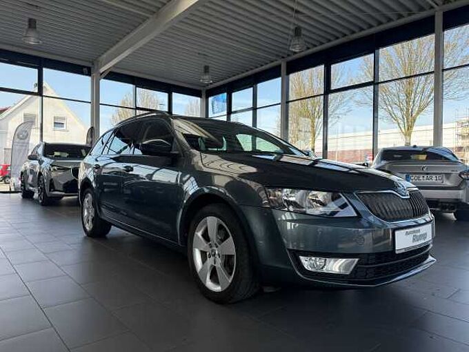 SKODA Octavia Combi Style NAVI/AHK/Klimaaut/LM