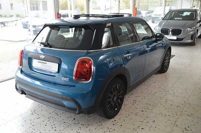 MINI ONE 5-T&Uuml;RER Pano,Navi