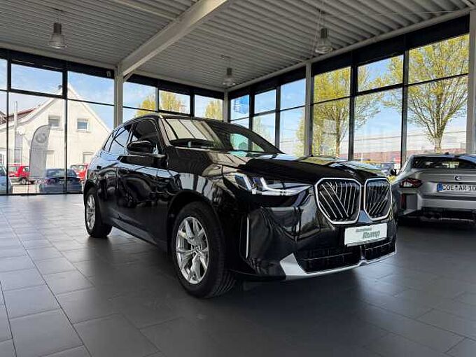 BMW X3 20d xDrive AHK/HUD/ACC/360&deg;Cam/H&K/Memo.