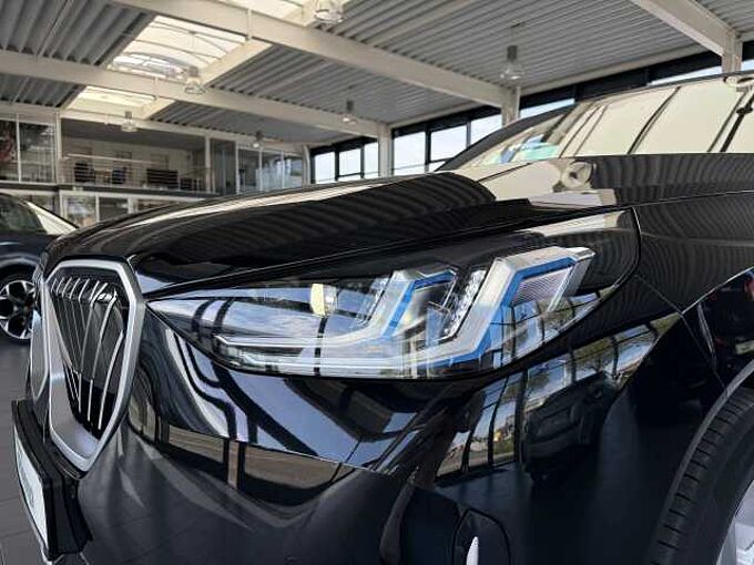 BMW X3 20d xDrive AHK/HUD/ACC/360&deg;Cam/H&K/Memo.