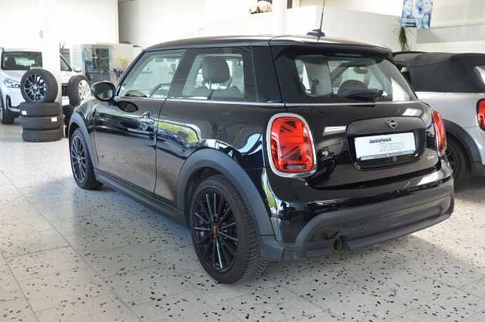 MINI ONE 3trg Classic Trim Navi Sports.