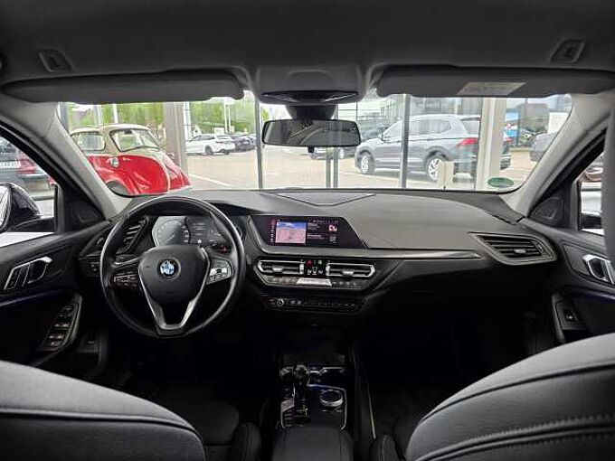 BMW 118d Shadow-Line Automatik HUD/RFK/Sitzhzg/LM