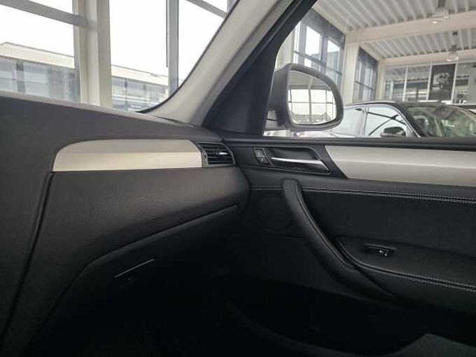 BMW X3 xDrive 30d Sitzhzg/Fernlichtassistent/PDC
