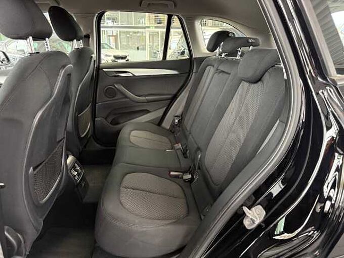 BMW X1 sDrive 18i Automatik /Sitzheizung