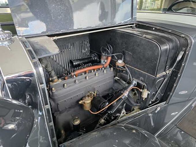 Mercedes-Benz Stuttgart 260 (W11) 