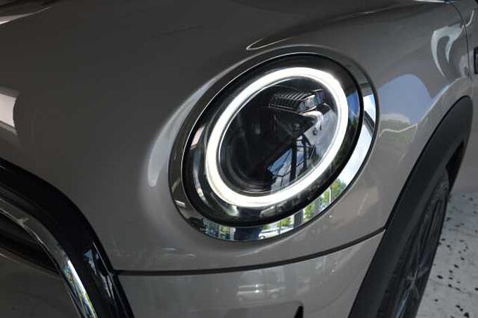 MINI ONE 3-T&Uuml;RER Navi LED Sposi