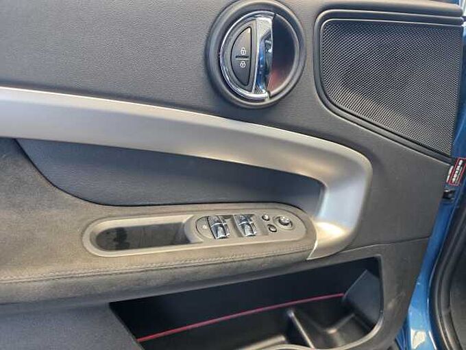 MINI Cooper Countryman Yours Trim Autom. HUD/RFK/Pano/Leder