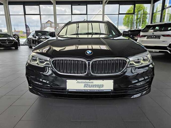 BMW 520d Touring Sport Line HUD/PANO/AHK/RFK/Adapt.LED