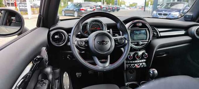 MINI Cooper S NAVI,RFK,H/K,LED,Klimaaut.