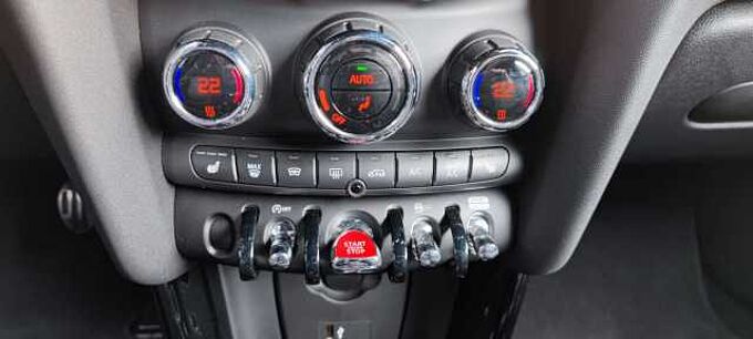 MINI Cooper S NAVI,RFK,H/K,LED,Klimaaut.