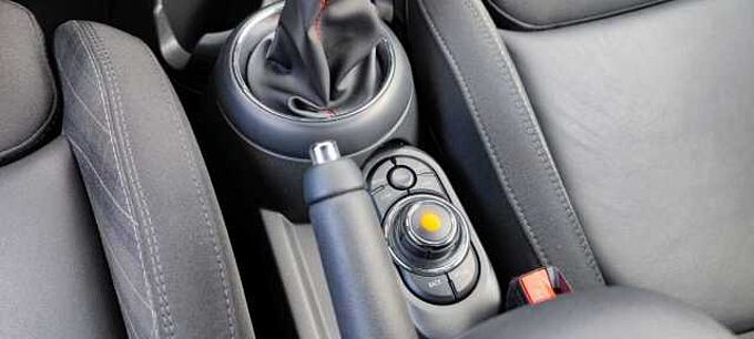 MINI Cooper S NAVI,RFK,H/K,LED,Klimaaut.