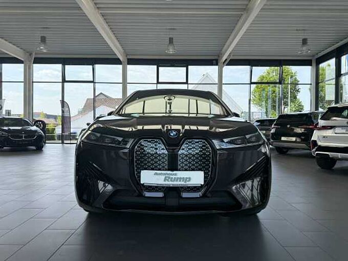 BMW iX xDrive50 Sportpaket/B&W/Drive.Prof./Luft
