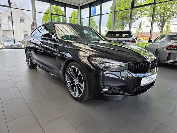 BMW 320d GT M Sport AHK/HUD/PANO/RFK/Keyless