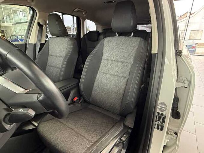 BMW X1 sDrive18i AHK,Adapt.LED,NAVI,RFK