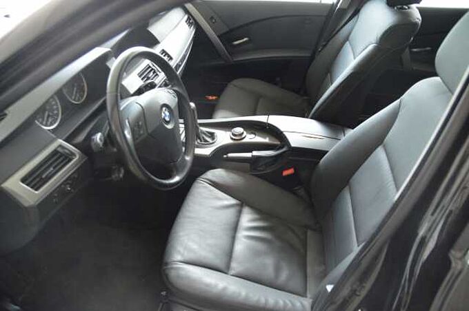 BMW 530d Touring Aut. 2.Hd wenig KM