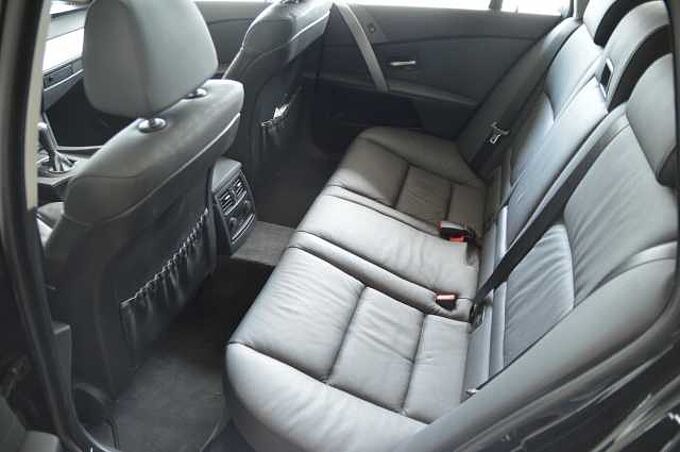 BMW 530d Touring Aut. 2.Hd wenig KM