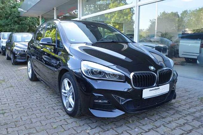 BMW 218i Act. Tour. Autom. Modell M Sport
