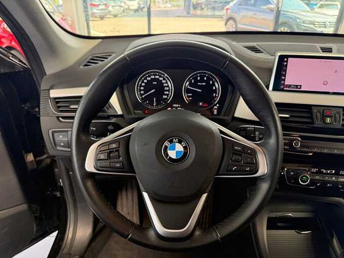BMW X1 sDrive18i Advantage | LED| Navi | AHK 
