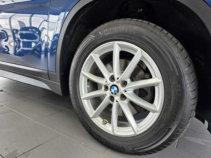 BMW X1 sDrive18i Advantage Aut. Navi | LED | SHZ | Park-Assist.
